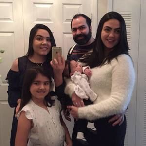 Meet your Posher, Carlos roberto